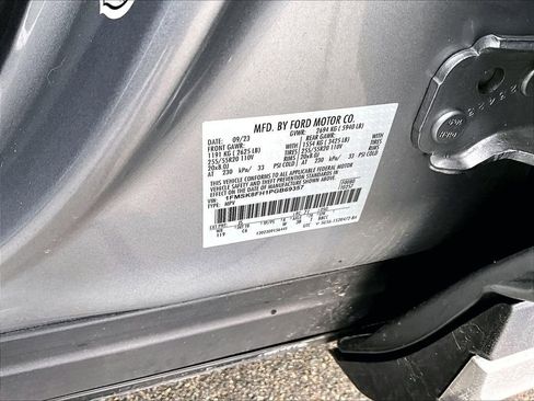 Used 2023 Ford Explorer Limited image 34