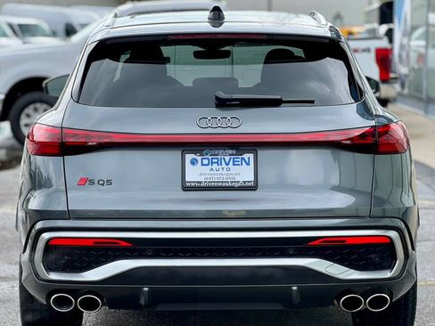 Used 2025 Audi SQ5 Premium Plus w/ Premium Plus Package AWD/4WD image 4