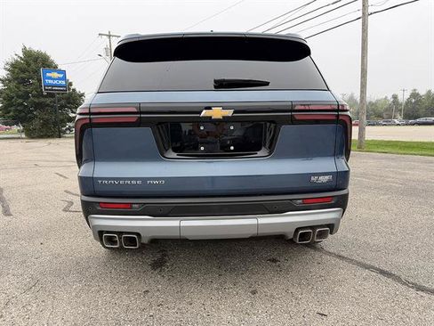 Used 2026 Chevrolet Traverse LT AWD/4WD image 23