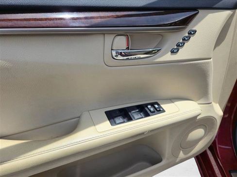 Used 2014 Lexus ES 350 w/ Premium Package FWD image 14
