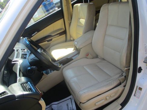 Used 2010 Honda Crosstour EX-L image 6