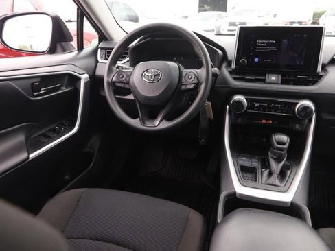 Used 2024 Toyota RAV4 LE FWD image 20