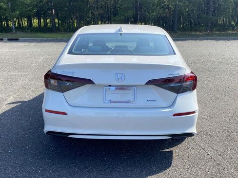 New 2025 Honda Civic Sport image 3