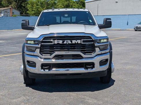 Used 2025 RAM 5500 Tradesman AWD/4WD image 3