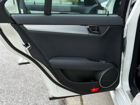 Used 2009 Mercedes-Benz C 63 AMG Sedan image 60