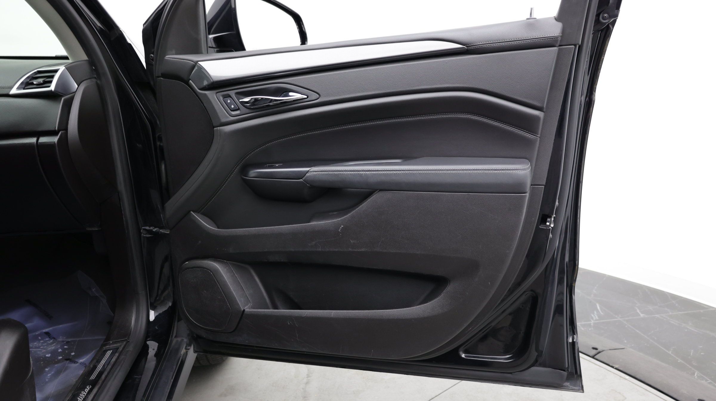 Used 2016 Cadillac SRX FWD image 31