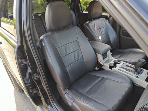 Used 2012 Ford Escape XLT image 17