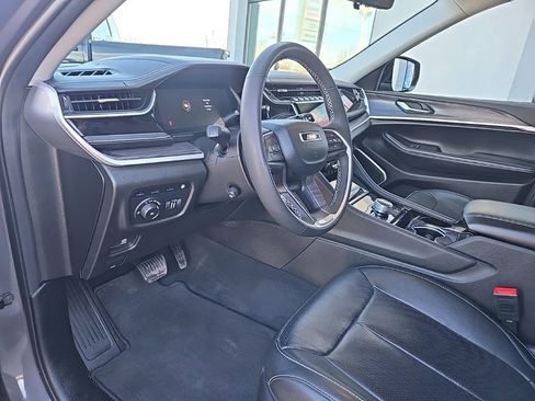 Used 2022 Jeep Grand Cherokee Limited 4xe w/ Luxury Tech Group II AWD/4WD image 37