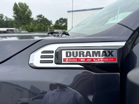 Used 2024 GMC Sierra 2500 SLE w/ SLE Value Package; AWD/4WD image 11