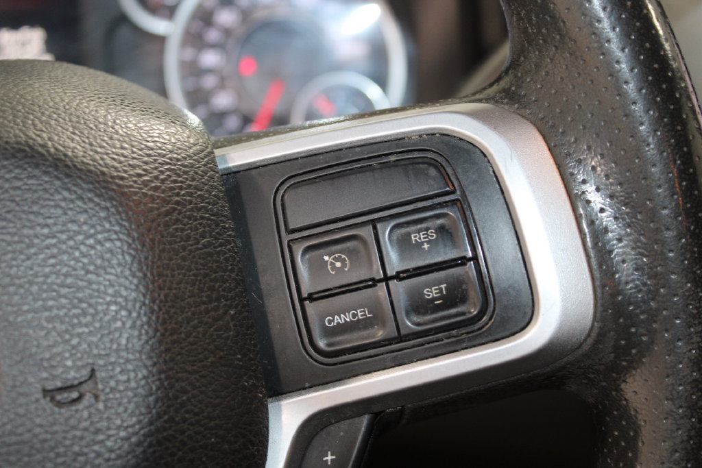 Used 2022 RAM 2500 Big Horn AWD/4WD image 32