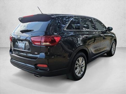 Used 2020 Kia Sorento LX image 6