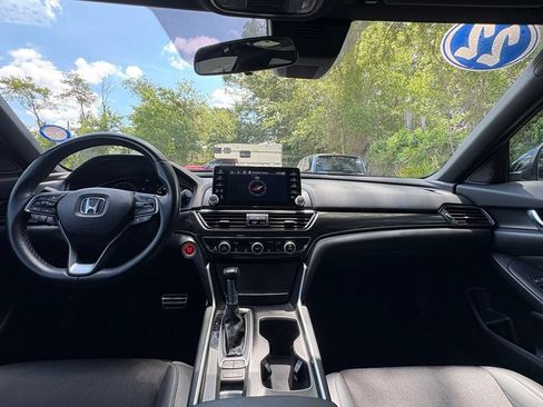 Used 2022 Honda Accord Sport image 12