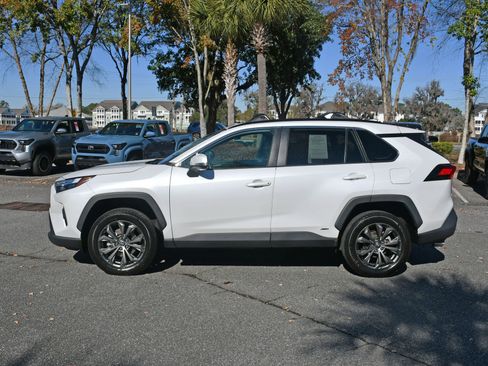 Certified 2023 Toyota RAV4 XLE Premium image 2