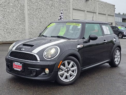 Used 2013 MINI Cooper S FWD image 1