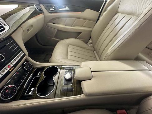 Used 2015 Mercedes-Benz CLS 400 image 39