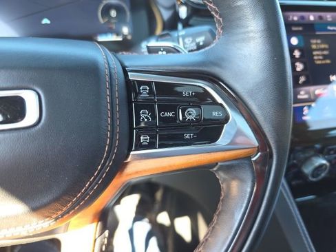 Used 2022 Jeep Grand Cherokee L Summit image 21