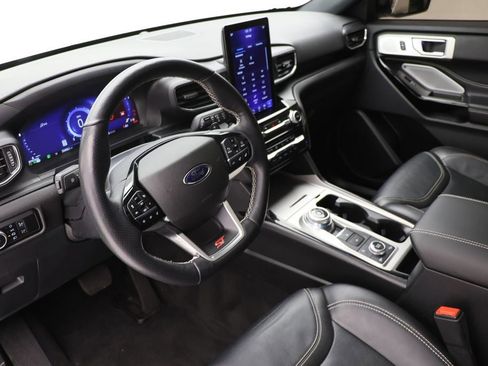 Used 2022 Ford Explorer ST w/ Equipment Group 401A image 18