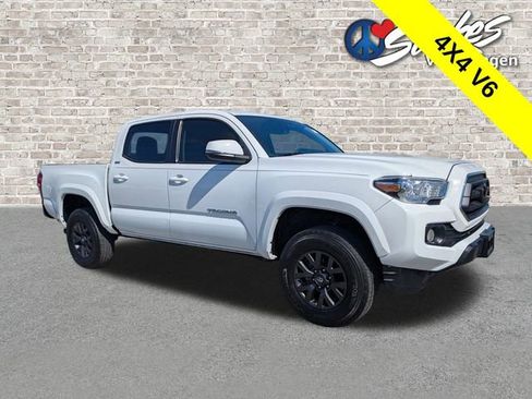 Used 2023 Toyota Tacoma SR5 w/ Technology Package AWD/4WD image 2