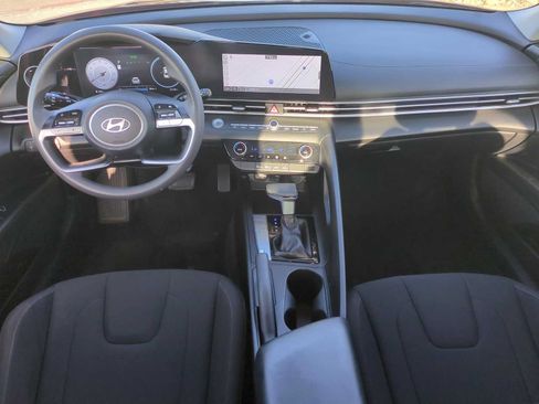 Used 2024 Hyundai Elantra SEL FWD image 20