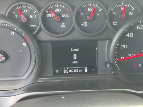 Used 2020 Chevrolet Silverado 2500 W/T w/ WT Convenience Package image 12