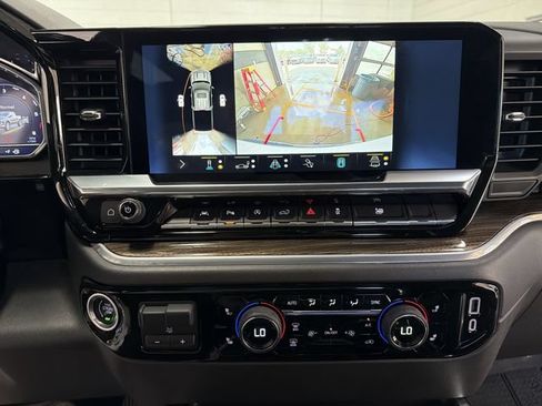 Certified 2022 Chevrolet Silverado 1500 RST w/ Convenience Package II AWD/4WD image 17