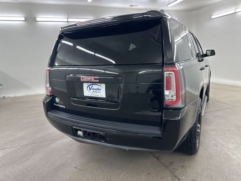 Used 2019 GMC Yukon SLT w/ HD Trailering Package image 10