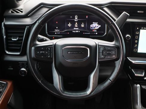 Used 2024 GMC Sierra 2500 Denali Ultimate image 13