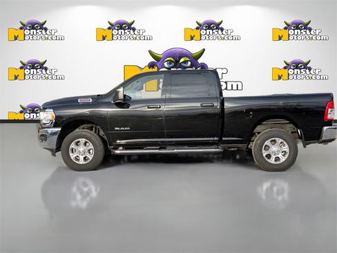 Used 2024 RAM 2500 Big Horn w/ Bed Utility Group image 8