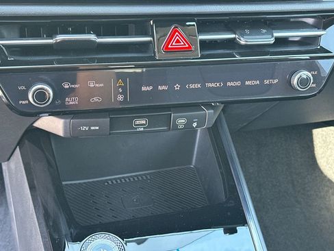 New 2026 Kia Niro Wind image 28