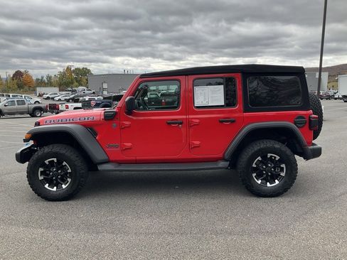 Used 2024 Jeep Wrangler Unlimited Rubicon 4xe image 34