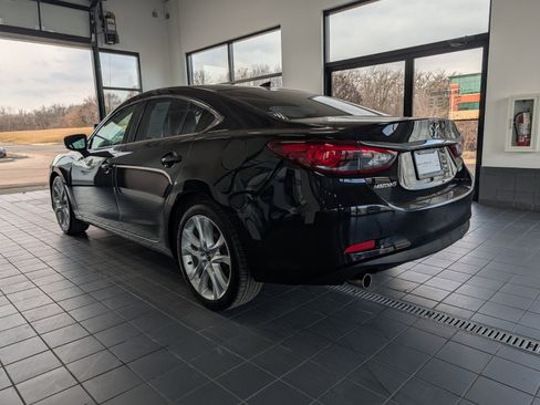 Used 2017 MAZDA MAZDA6 Touring w/ Touring Premium Package image 4