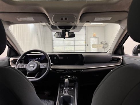 New 2026 Nissan Kicks SV w/ SV Premium Package AWD/4WD image 18