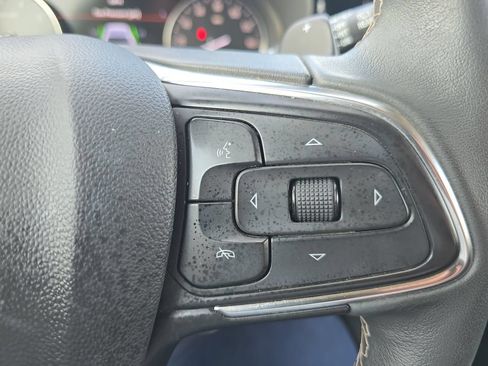 Used 2023 Buick Envision Essence FWD image 30