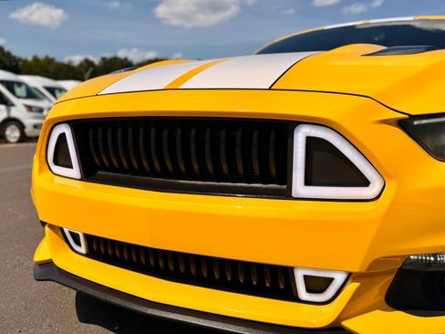 Used 2015 Ford Mustang GT Premium w/ Equipment Group 401A RWD image 21