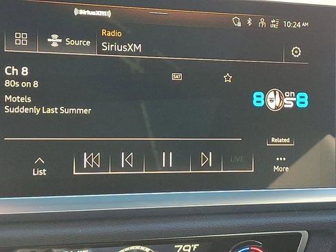 Certified 2025 Audi Q3 2.0T Premium Plus w/ Premium Plus Package image 18