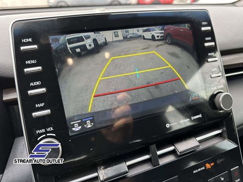 Used 2021 Toyota Avalon XLE image 29