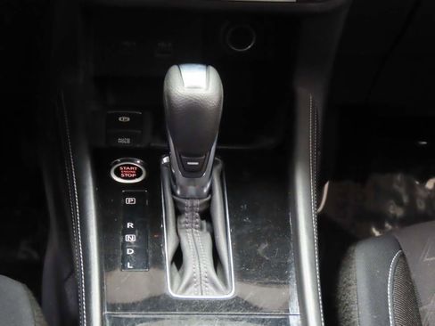 Used 2024 Nissan Kicks SV image 11