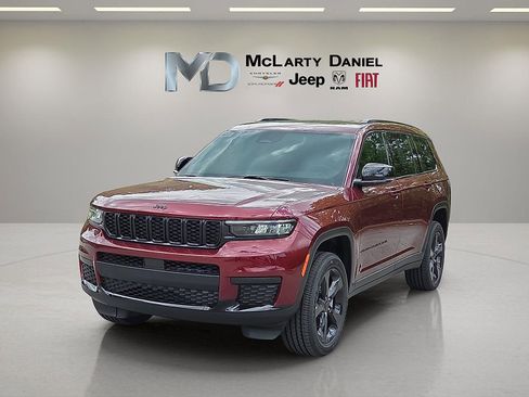 New 2025 Jeep Grand Cherokee L Altitude AWD/4WD image 2