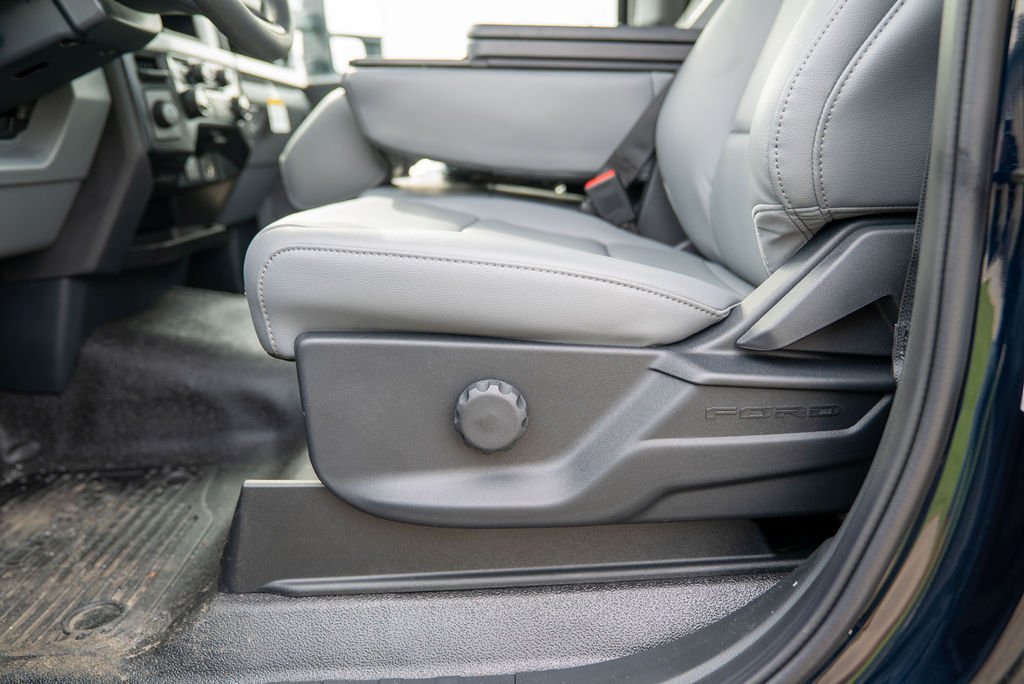 New 2025 Ford F250 XL RWD image 15
