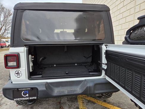 Used 2021 Jeep Wrangler Sport image 15