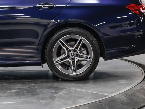 Used 2023 Mercedes-Benz E 350 4MATIC Sedan image 18