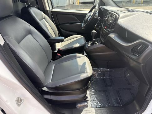 Used 2021 RAM ProMaster City Tradesman SLT image 12