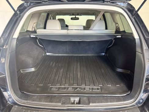 Used 2011 Subaru Outback 3.6R Limited w/ PWR Moonroof Pkg AWD/4WD image 20