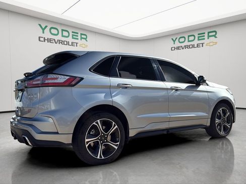 Used 2022 Ford Edge ST image 5