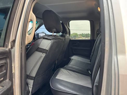Used 2016 RAM 1500 Express AWD/4WD image 8