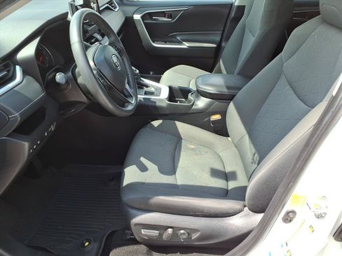 Used 2022 Toyota RAV4 XLE w/ Convenience Package AWD/4WD image 12