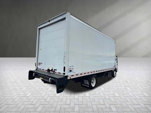 Used 2023 Chevrolet Low Cab Forward 5500XD image 5