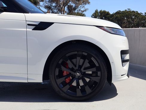 Used 2025 Land Rover Range Rover Sport Dynamic SE AWD/4WD image 11