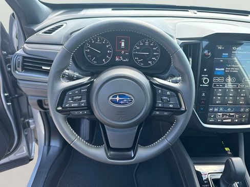 Used 2025 Subaru Forester Premium AWD/4WD image 12