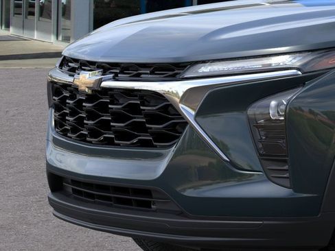 New 2026 Chevrolet Trax LS w/ LS Convenience Package FWD image 13